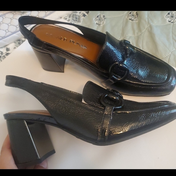 Donald J. Pliner Black Loafers - Picture 4 of 9